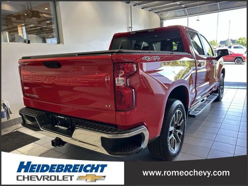 Used 2023 Chevrolet Silverado 1500 LT AWD/4WD image 4