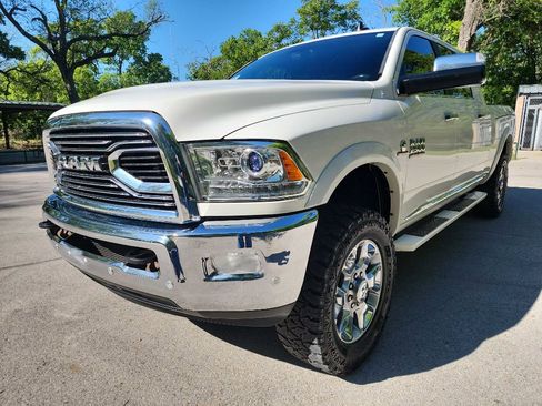 Used 2017 RAM 2500 Limited AWD/4WD image 3