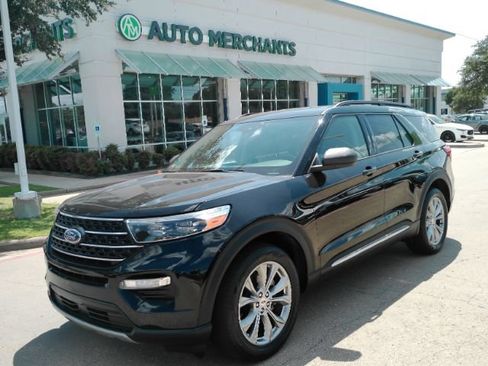 Used 2023 Ford Explorer XLT w/ Equipment Group 202A RWD image 1