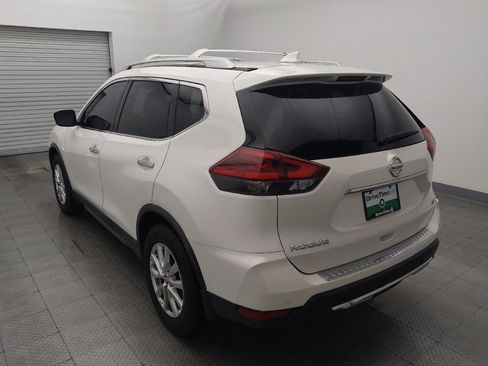 Used 2020 Nissan Rogue SV FWD image 5