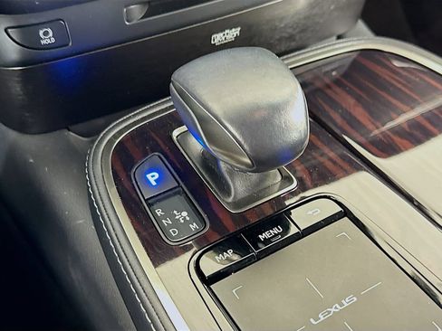 Used 2019 Lexus LS 500 RWD image 17