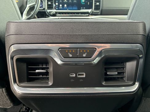 Used 2022 Chevrolet Silverado 1500 LTZ w/ Technology Package AWD/4WD image 19