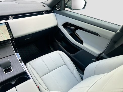 Used 2026 Land Rover Range Rover Evoque S image 14