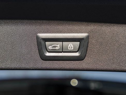 Used 2020 BMW X3 xDrive30i w/ Convenience Package image 11