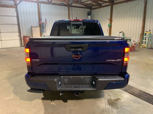 Used 2022 Nissan Frontier PRO-4X w/ Technology Package image 6