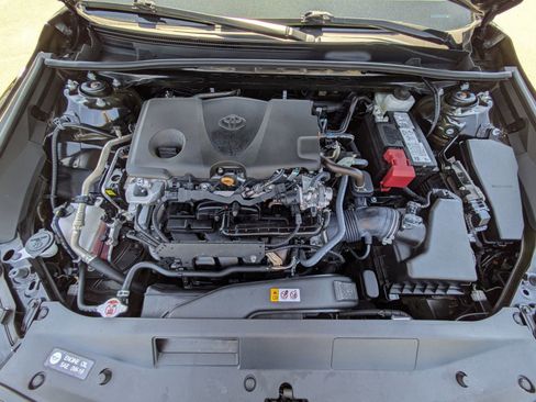 Used 2024 Toyota Camry SE w/ Convenience Package image 7