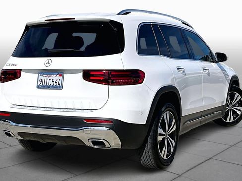 Used 2025 Mercedes-Benz GLB 250 image 12
