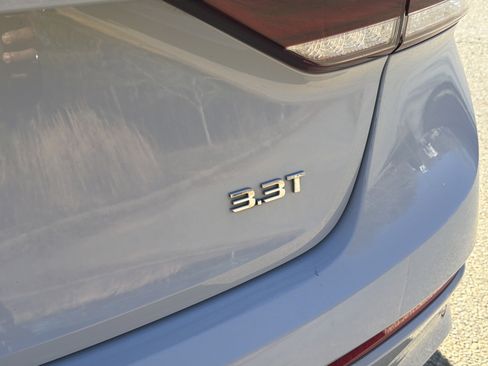 Used 2018 Genesis G80 3.3T Sport image 7