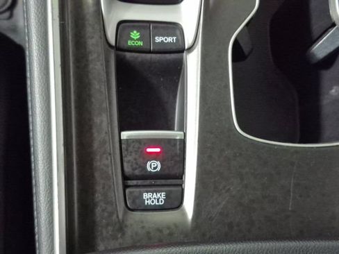 Used 2018 Honda Accord EX-L image 19
