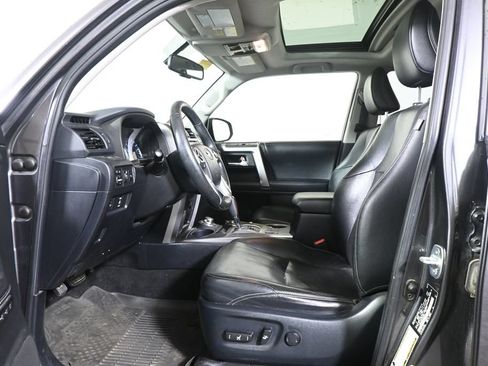 Used 2018 Toyota 4Runner Limited AWD/4WD image 3