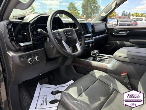 Used 2023 GMC Sierra 1500 SLT w/ SLT Premium Package RWD image 9