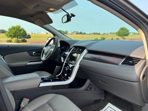 Used 2013 Ford Edge Limited FWD image 25