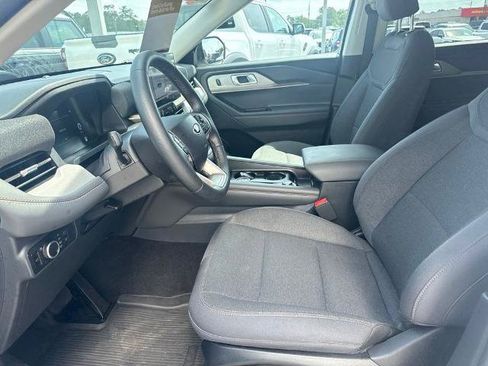 Certified 2026 Ford Explorer Active RWD image 8