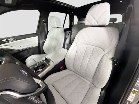 New 2026 BMW X5 xDrive40i w/ Climate Comfort Package AWD/4WD image 20