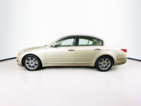 Used 2010 Hyundai Genesis 3.8 w/ Technology Pkg 4 image 4