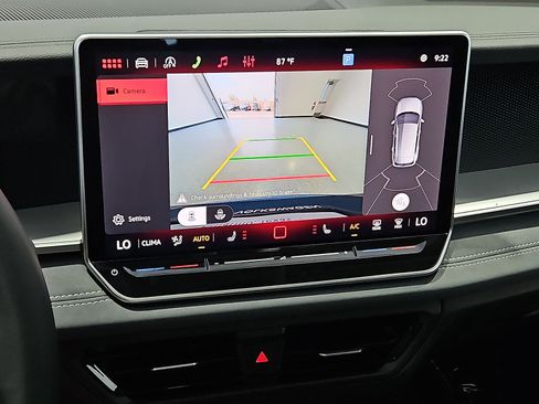 New 2026 Volkswagen Tiguan SE FWD image 19