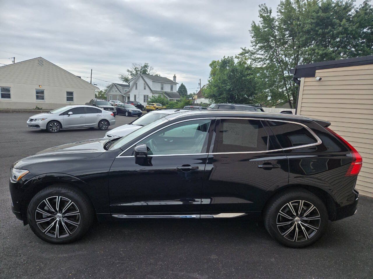 Used 2020 Volvo XC60 T6 Inscription w/ Protection Package AWD/4WD image 9