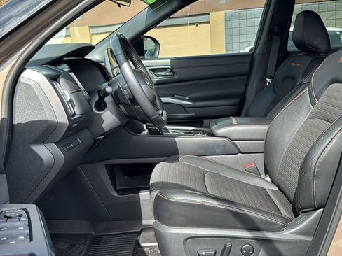 Used 2024 Nissan Pathfinder Rock Creek AWD/4WD image 22