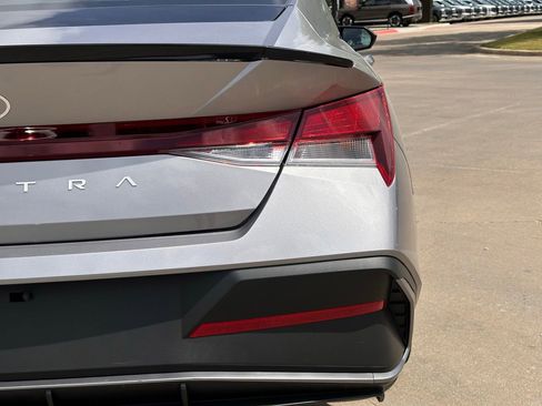 Certified 2026 Hyundai Elantra Sport FWD image 15