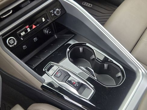 Certified 2025 Audi Q5 Prestige AWD/4WD image 25
