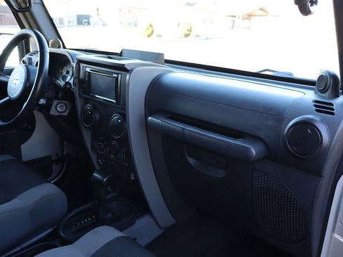Used 2007 Jeep Wrangler X image 18