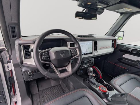 Used 2025 Ford Bronco Stroppe Edition AWD/4WD image 17