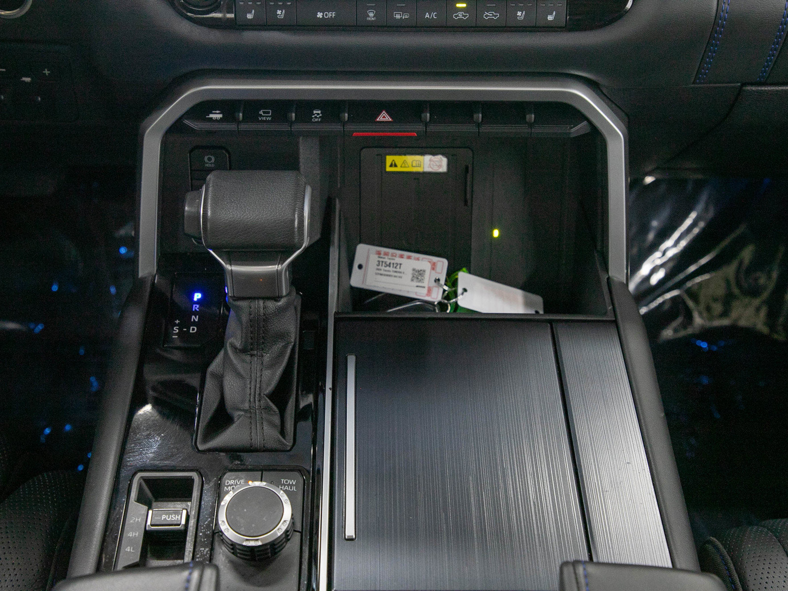 Used 2024 Toyota Tundra Platinum AWD/4WD image 16