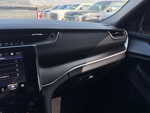 Used 2024 Jeep Grand Cherokee L Altitude image 37