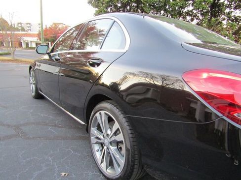 Used 2015 Mercedes-Benz C 300 Sedan image 18