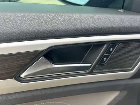Used 2023 Volkswagen Atlas SE FWD image 51