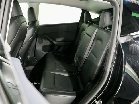 Used 2023 Tesla Model Y Long Range image 27