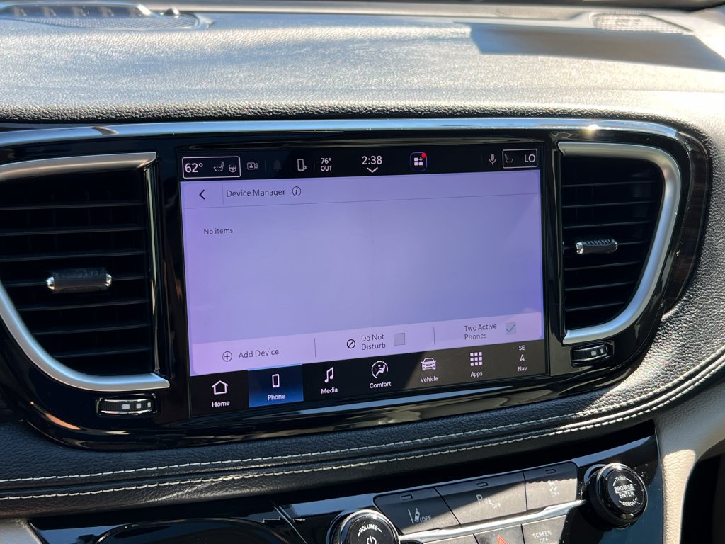 Used 2021 Chrysler Pacifica Limited w/ Uconnect Theater Family Group FWD image 43