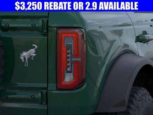 New 2025 Ford Bronco Outer Banks w/ Sasquatch Package AWD/4WD image 23