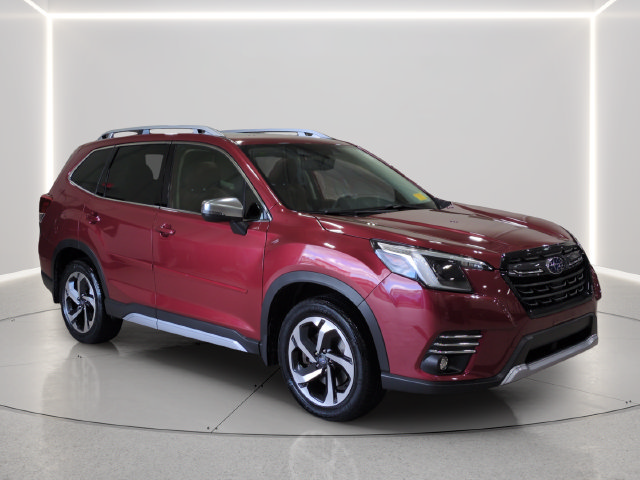 Certified 2023 Subaru Forester Touring AWD/4WD image 8