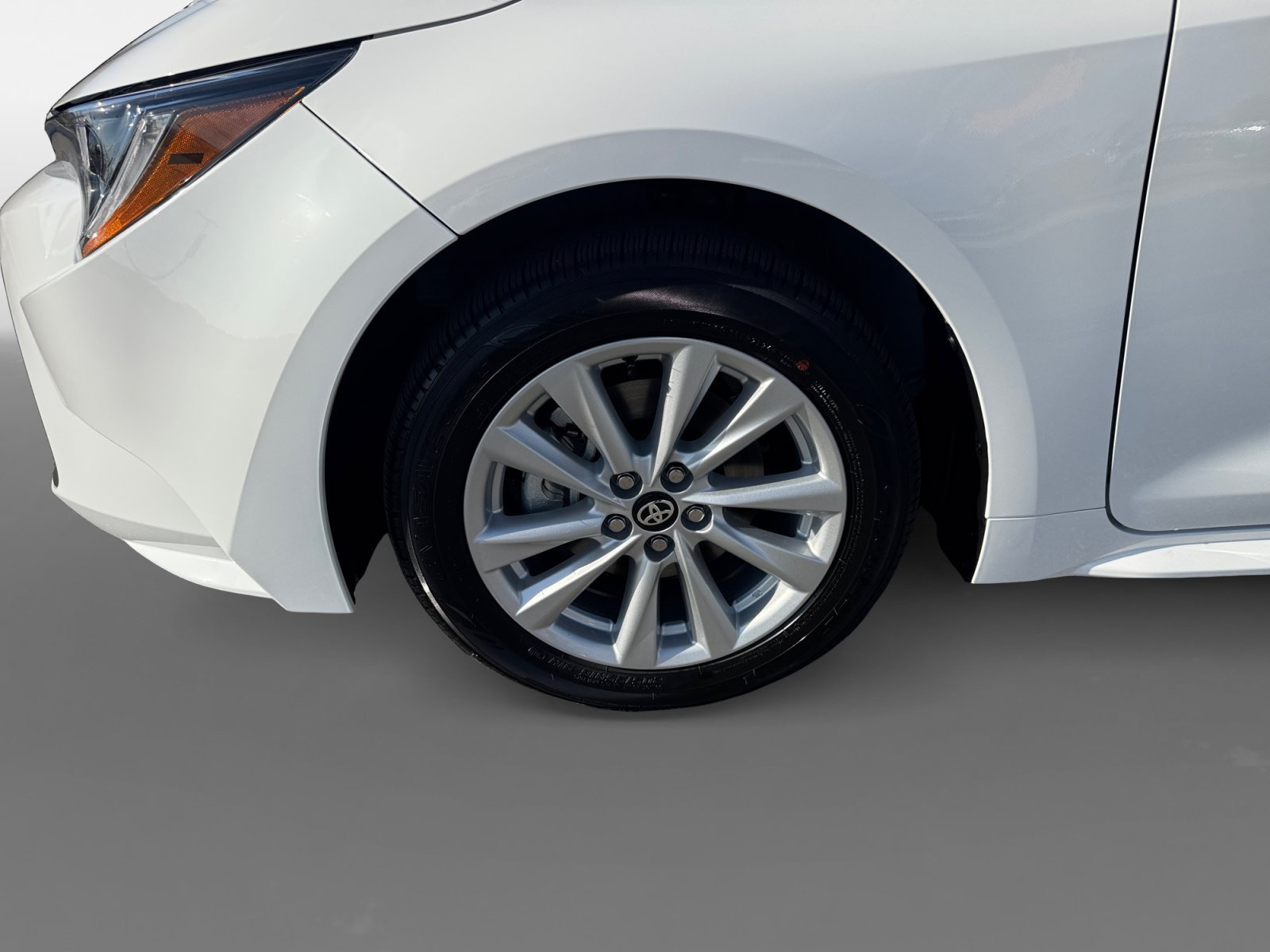 New 2027 Toyota Corolla LE w/ LE Premium Package FWD image 14