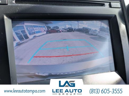 Used 2015 Toyota Camry SE FWD image 19