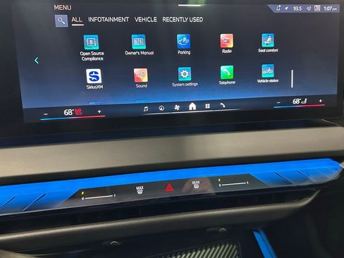 Used 2025 BMW X3 xDrive30i w/ M Sport Package image 33