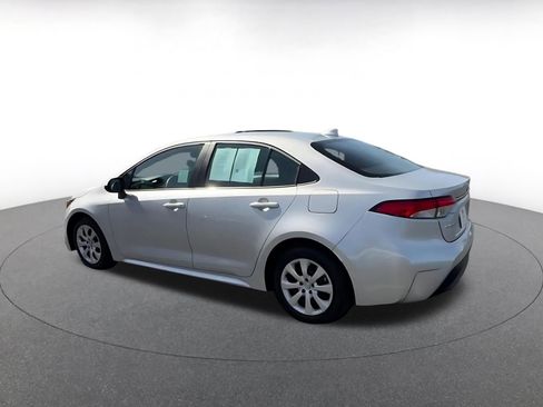 Used 2025 Toyota Corolla LE image 10