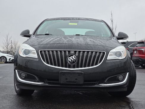 Used 2017 Buick Regal Sport Touring image 11