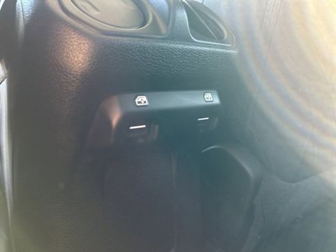 Used 2023 Jeep Gladiator Willys image 40