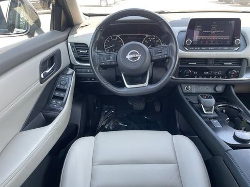 Used 2023 Nissan Rogue SV w/ SV Premium B Package AWD/4WD image 9