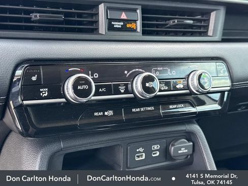 Used 2025 Honda Pilot Touring image 24