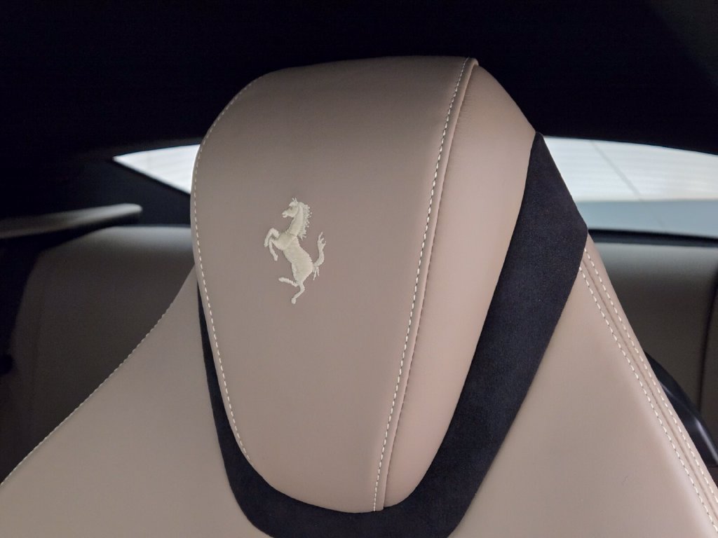 Used 2022 Ferrari Roma RWD image 32