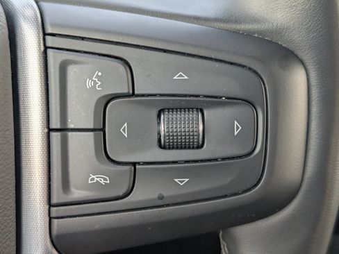 Used 2026 GMC Sierra 1500 SLT AWD/4WD image 17