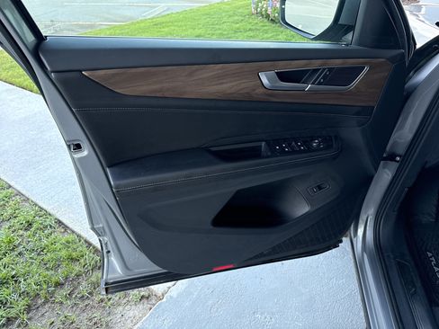 Used 2026 Volkswagen Atlas SE w/ Panoramic Sunroof Package FWD image 13