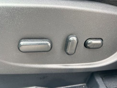 Used 2015 Ford Escape Titanium w/ Equipment Group 301A image 32