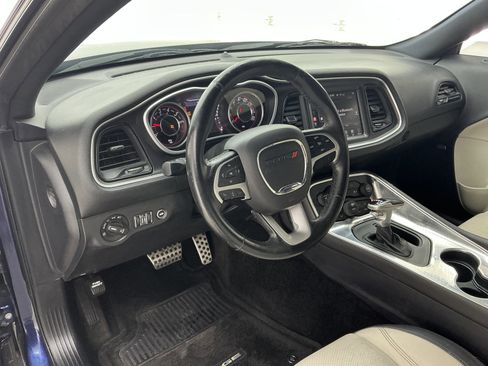 Used 2015 Dodge Challenger SXT Plus image 13