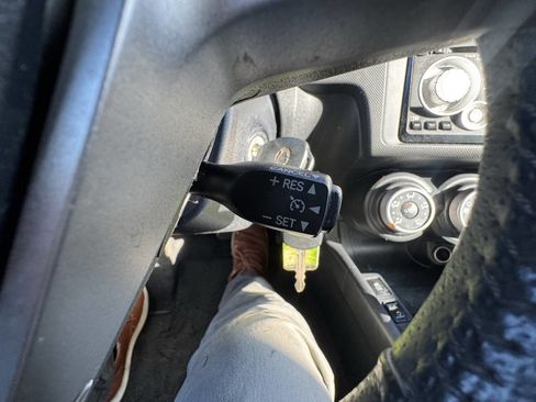 Used 2011 Scion tC Base 2dr Coupe 6A image 26