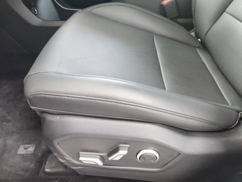 Used 2026 Hyundai Santa Fe SEL FWD image 19