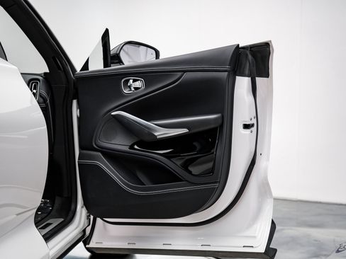 Used 2023 Aston Martin DBX 707 image 54